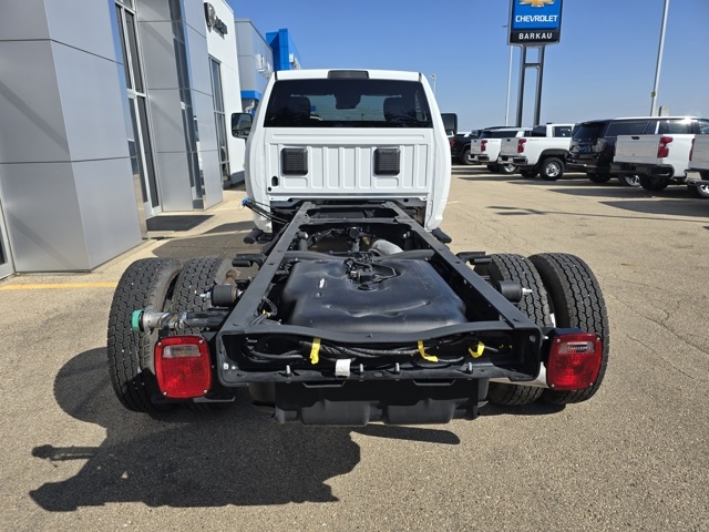 2025 Ram 5500 photo 4