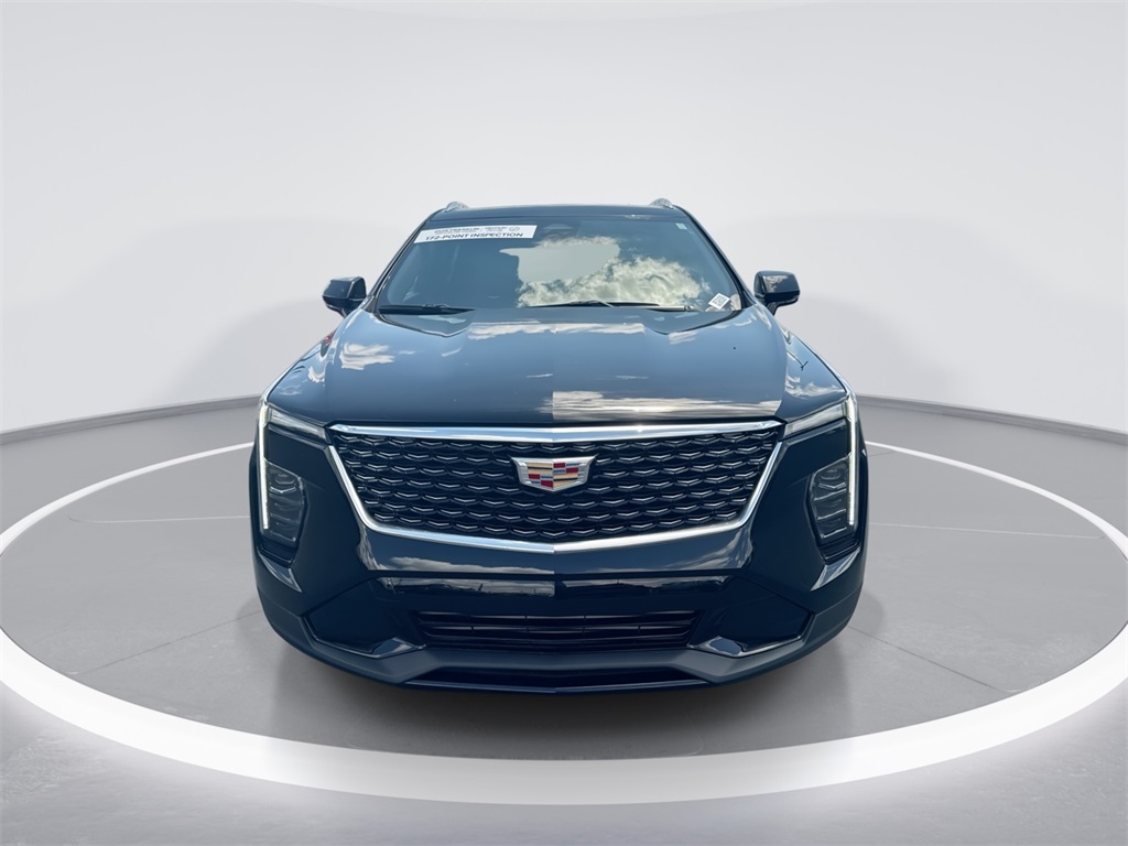 2024 Cadillac XT4 Premium Luxury photo 3