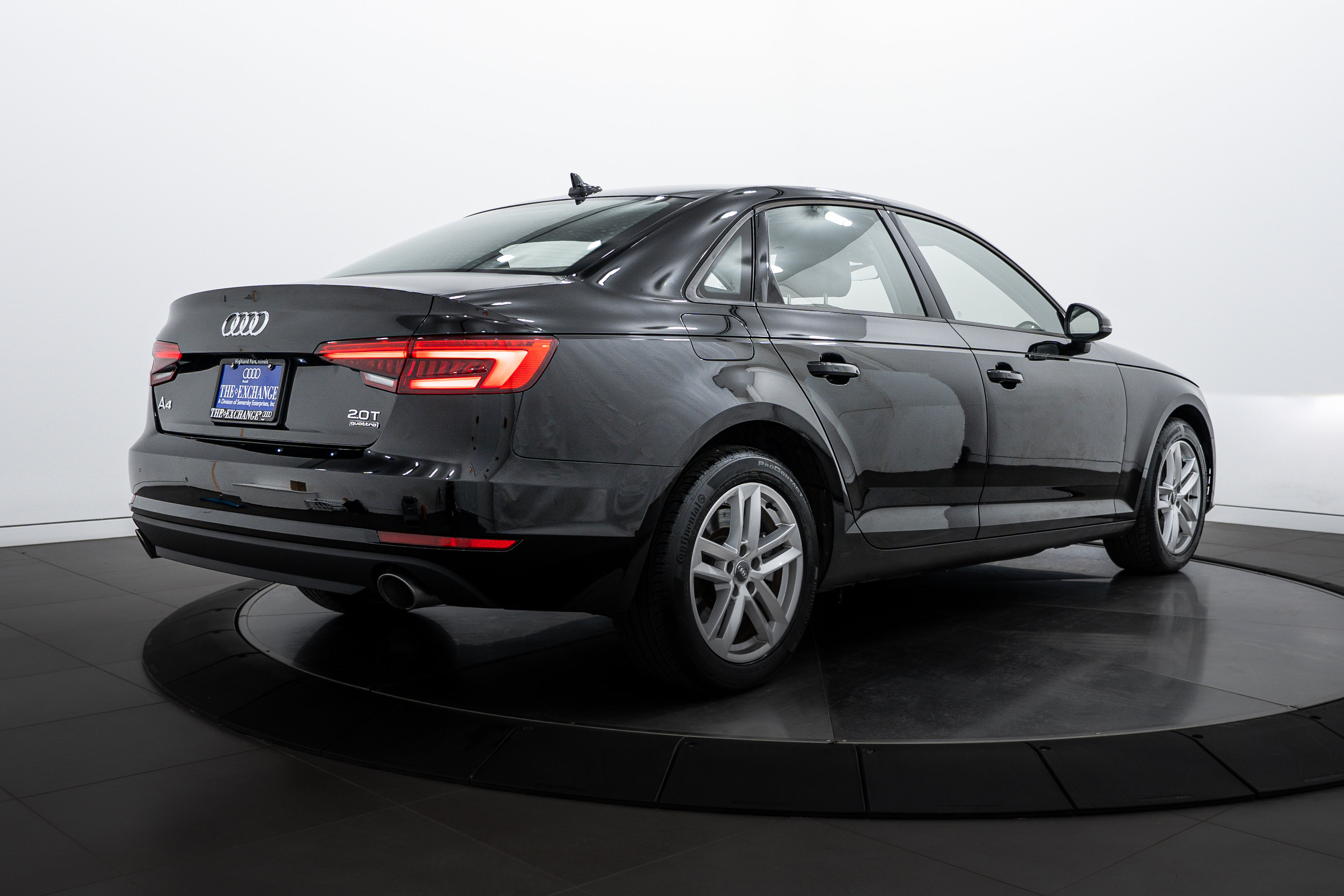 2017 Audi A4 Quattro Premium photo 4