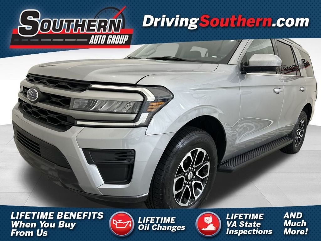 2024 Ford Expedition XLT's photo