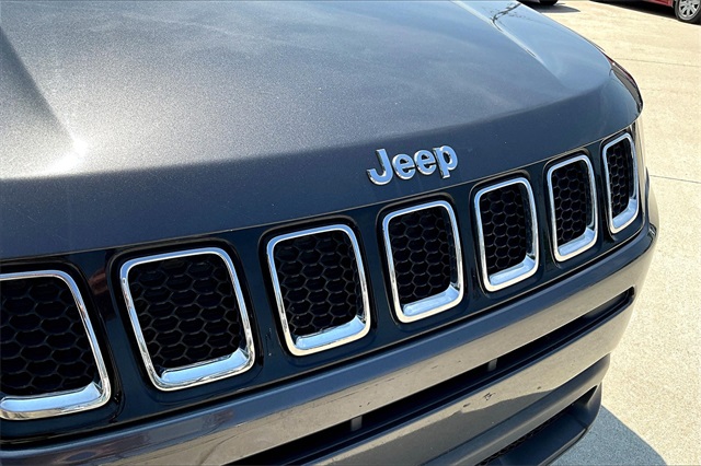 2018 Jeep Compass Latitude photo 29