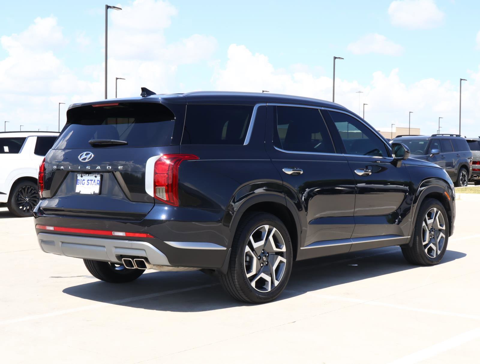 2025 Hyundai Palisade SEL photo 4