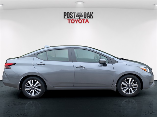 2024 Nissan Versa 1.6 SV photo 9