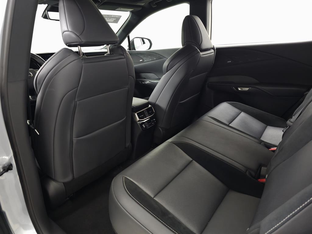 2024 Lexus RX Hybrid 500h - Photo 37