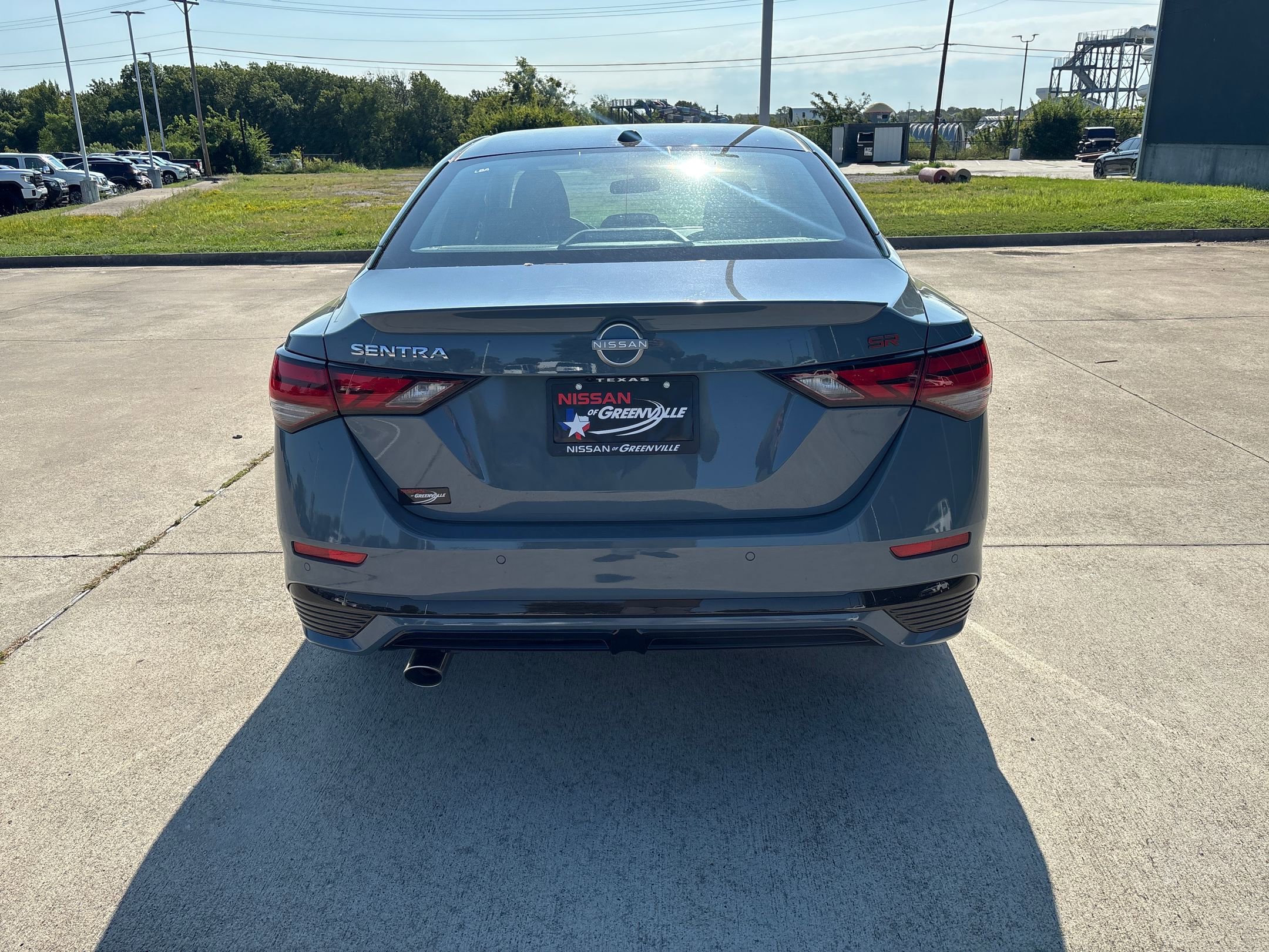 2025 Nissan Sentra SR photo 10