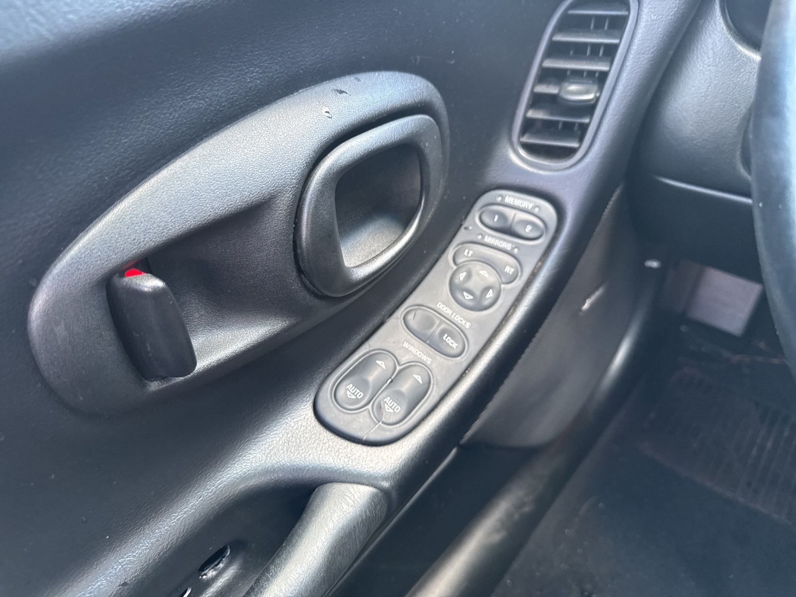 1997 Chevrolet Corvette Base photo 17