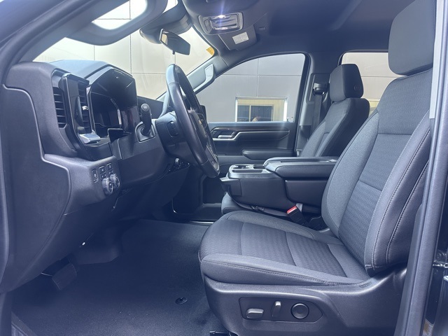 2022 Chevrolet Silverado 1500 LT photo 10