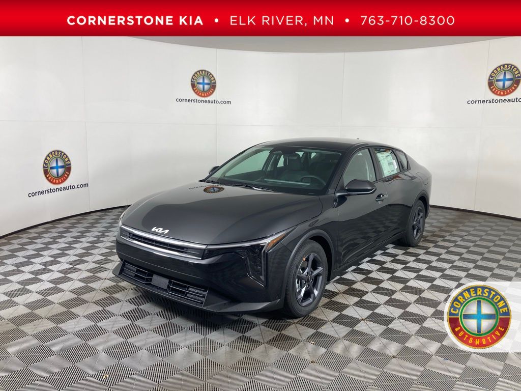 2025 Kia K4 LXS's photo