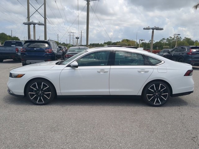 2025 Honda Accord Hybrid Touring photo 4