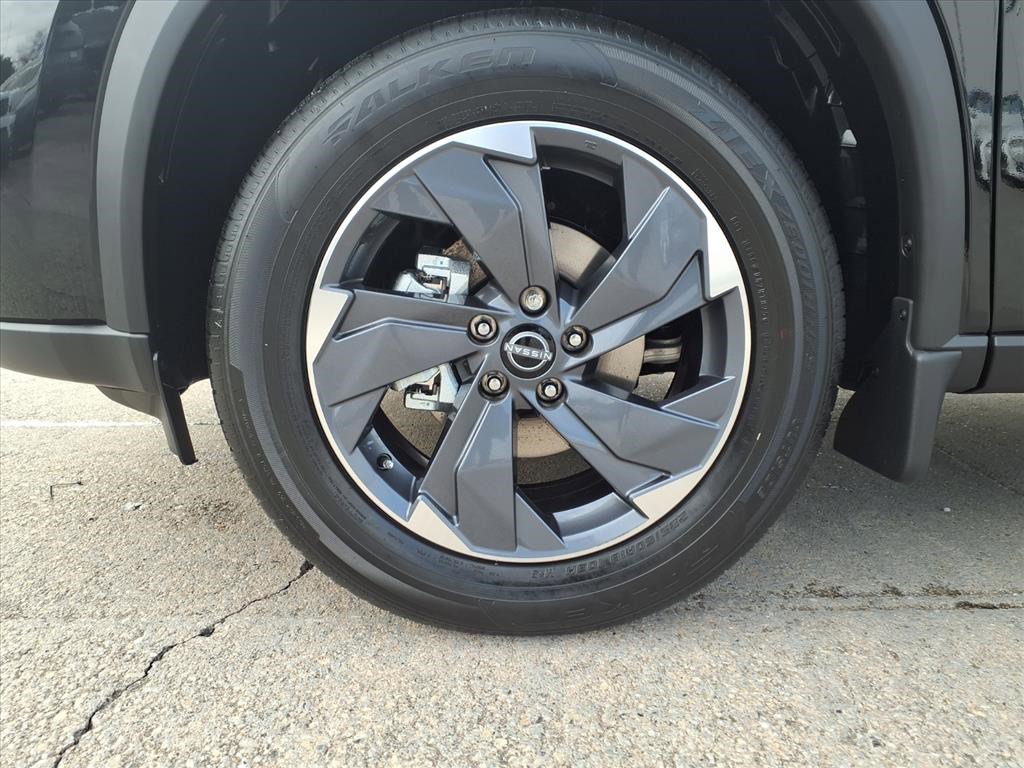2026 Nissan Rogue SV photo 4