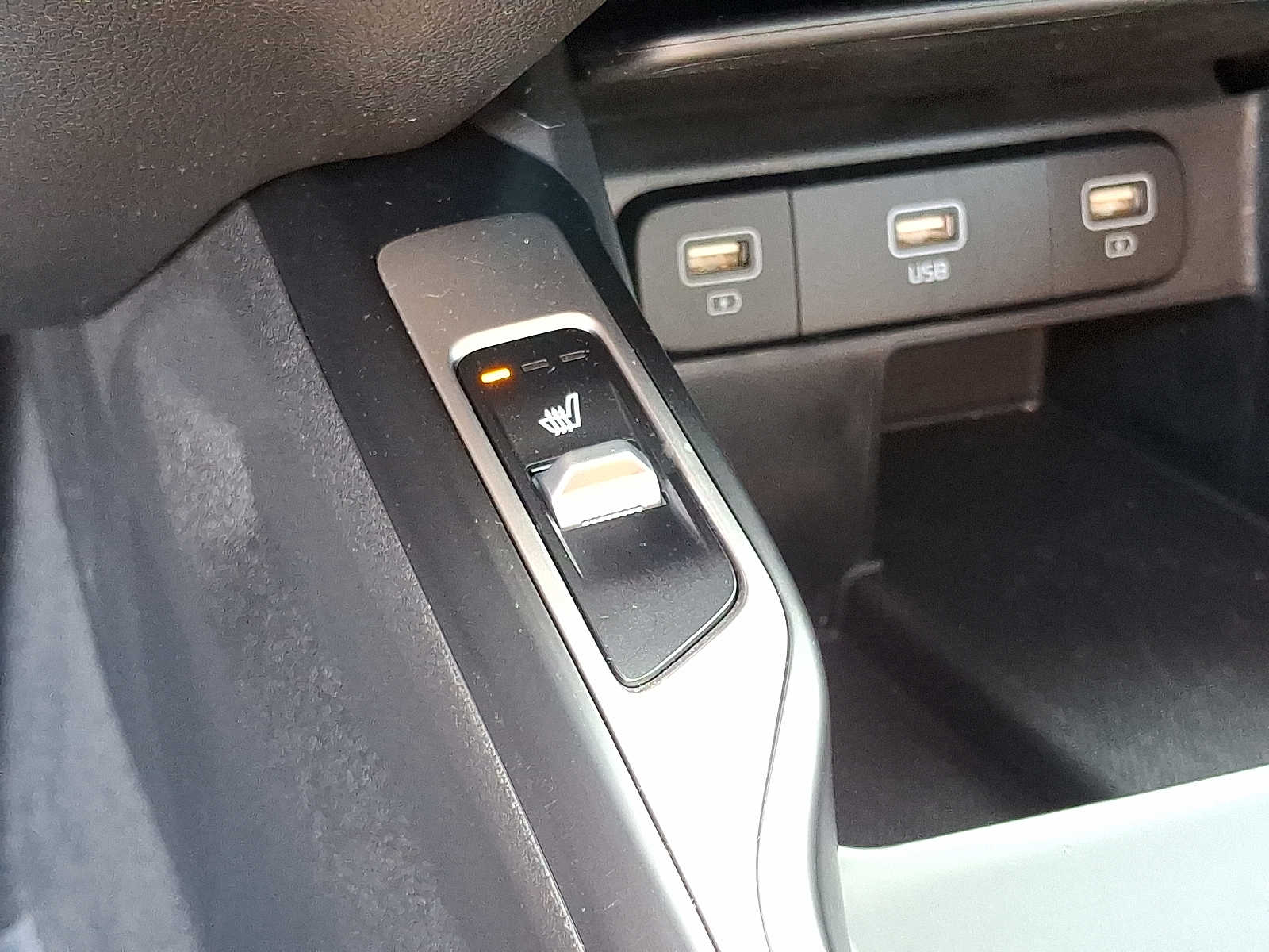 2022 Kia Sorento X-Line S photo 25