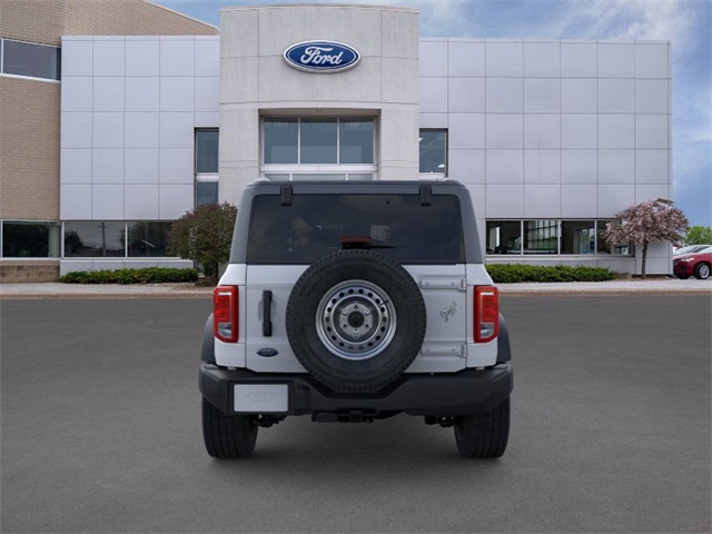 2025 Ford Bronco Base photo 4