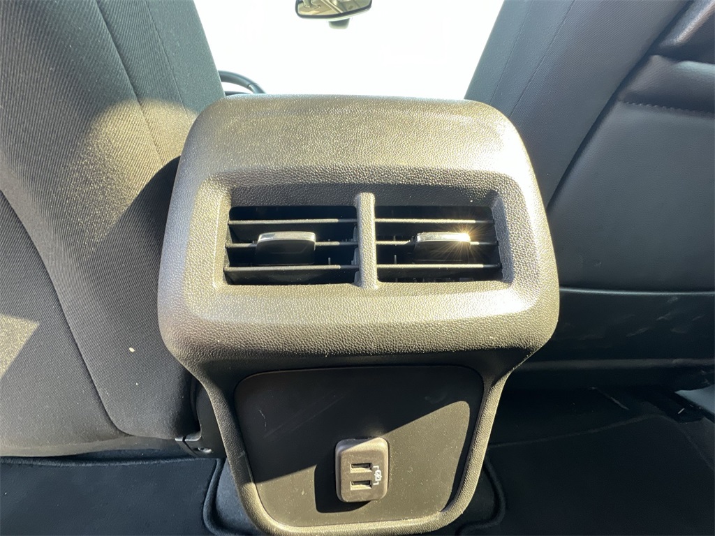 2023 Gmc Terrain SLE photo 25