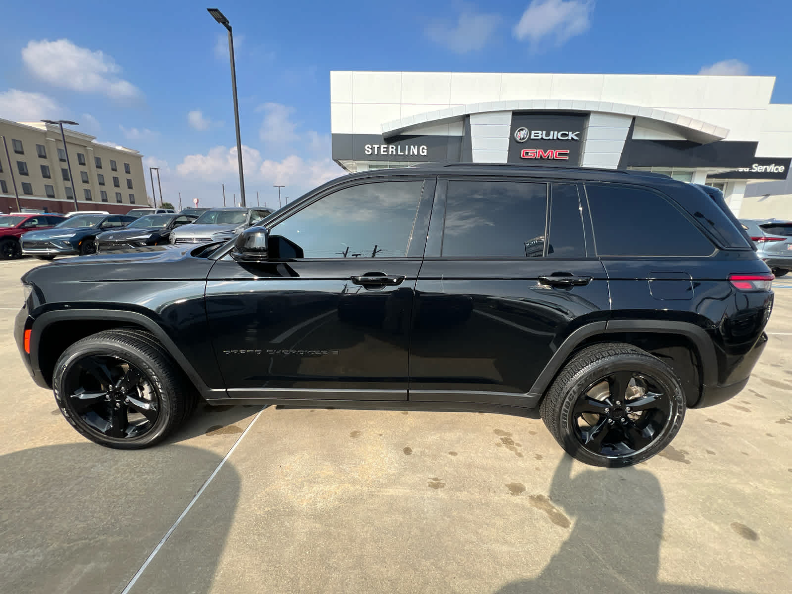 2024 Jeep Grand Cherokee Altitude's photo