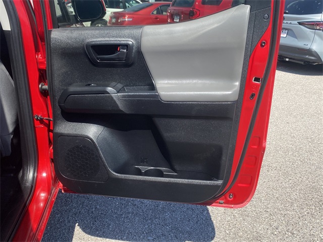 2023 Toyota Tacoma SR5 photo 11