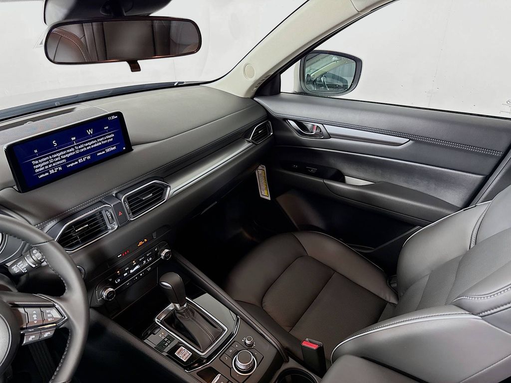 2025 Mazda CX-5 2.5 Select photo 21