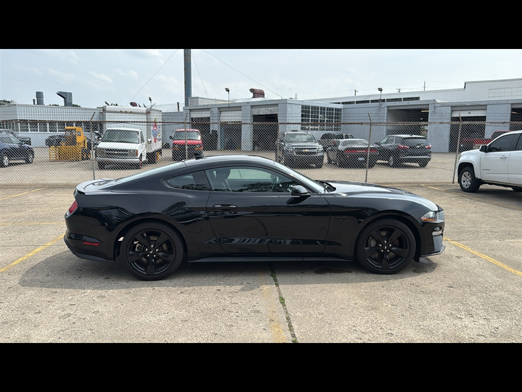 2023 Ford Mustang GT photo 4