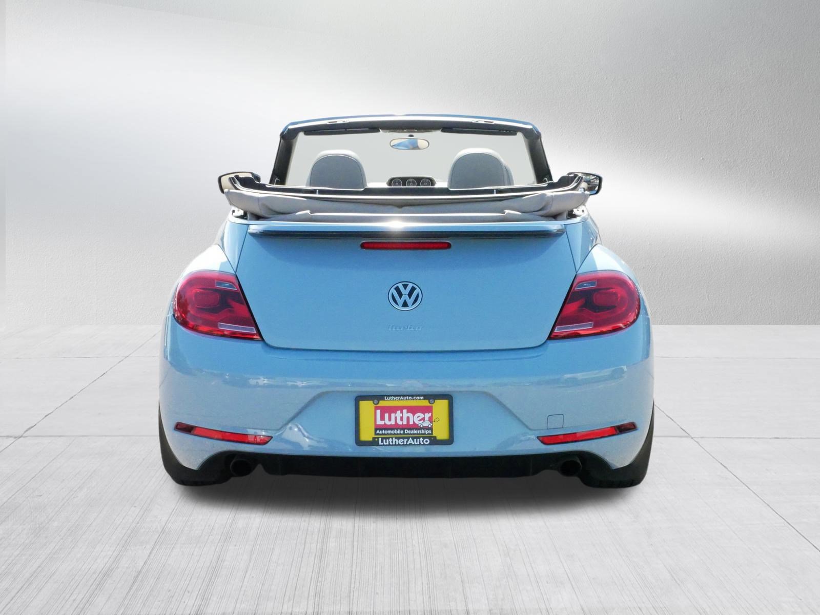 2014 Volkswagen Beetle Convertible R-Line photo 6
