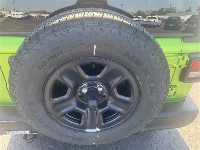 2025 Jeep Wrangler Sport photo 9
