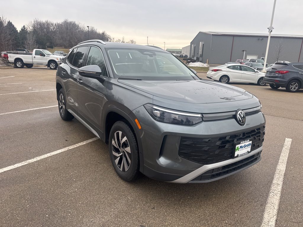 2026 Volkswagen Tiguan S's photo