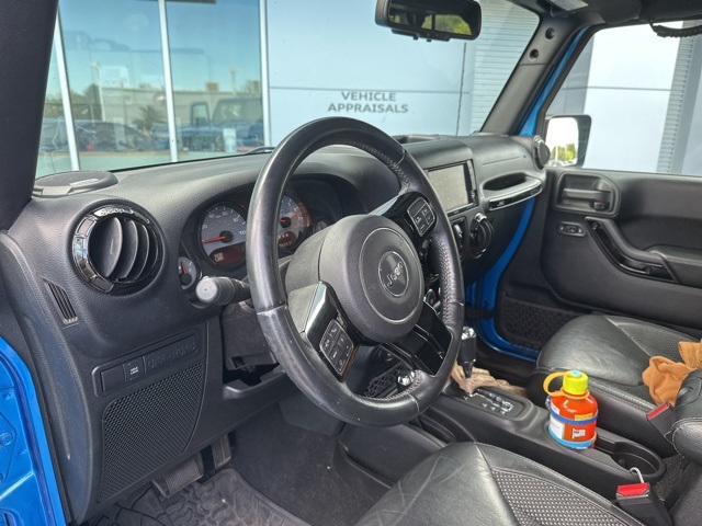 2016 Jeep Wrangler Unlimited Sahara photo 4