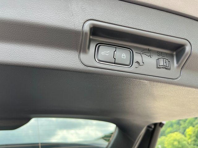 2025 Ford Explorer ST-Line photo 10