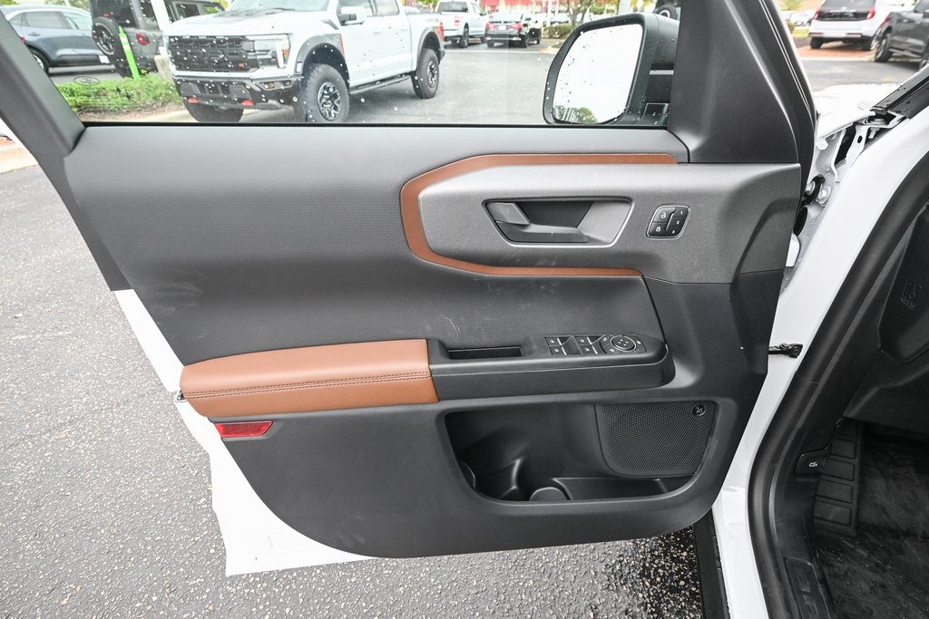 2025 Ford Bronco Sport Outer Banks photo 12