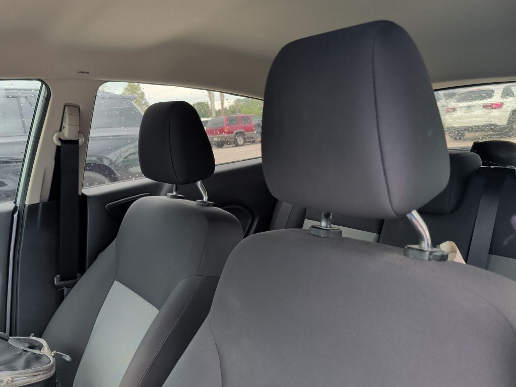 2018 Ford Fiesta S photo 21