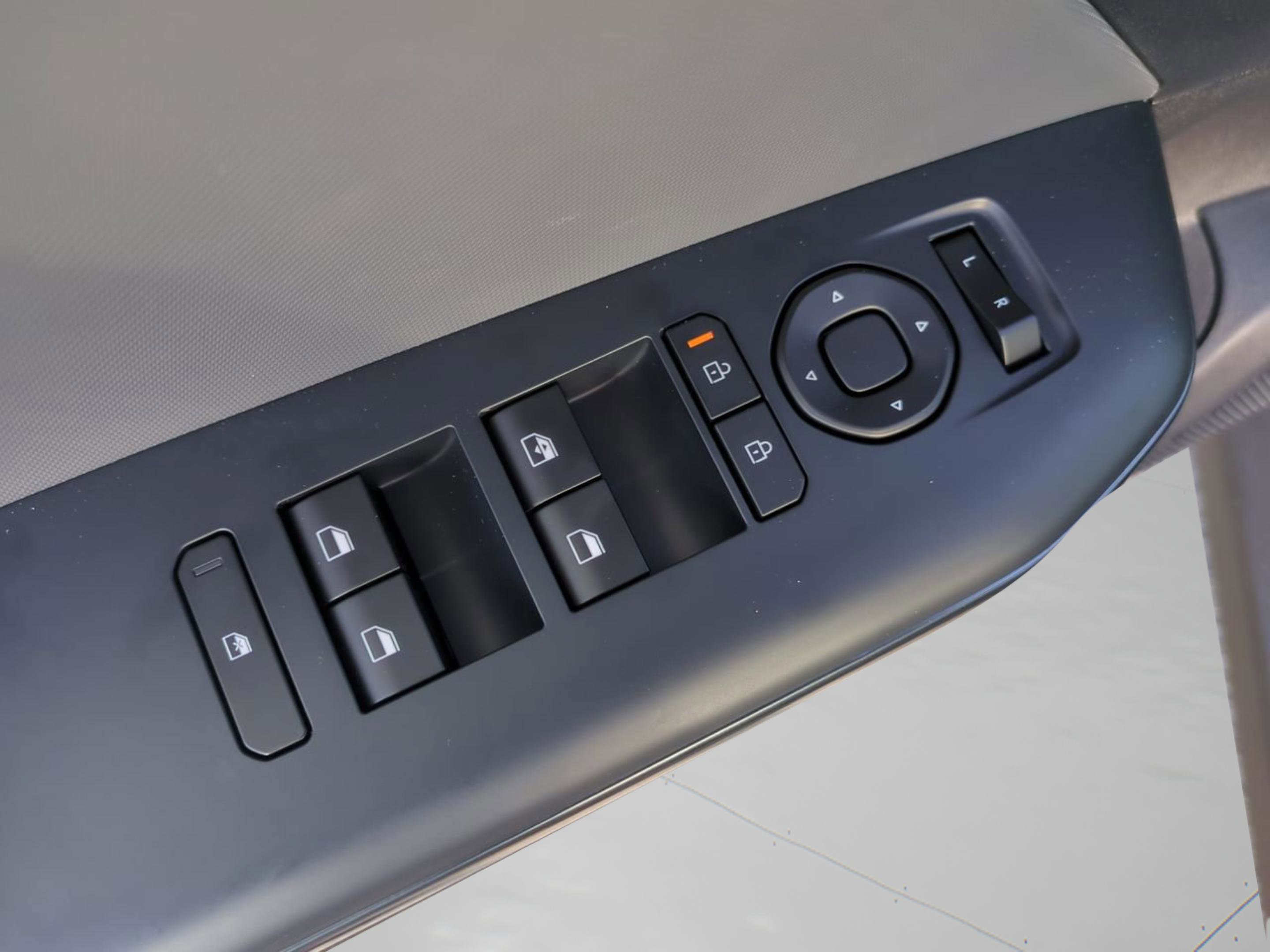 2025 Kia K4 LXS photo 24