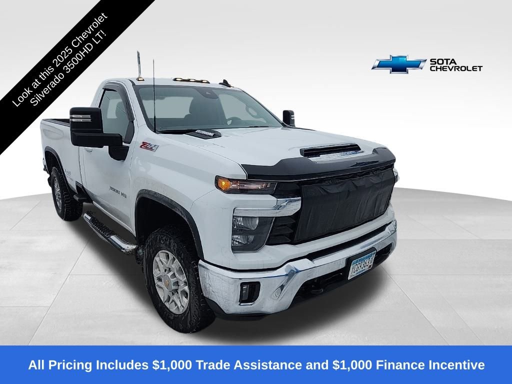 2025 Chevrolet Silverado 3500HD LT's photo