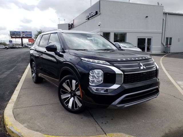 2025 Mitsubishi Outlander SEL Platinum Edition's photo