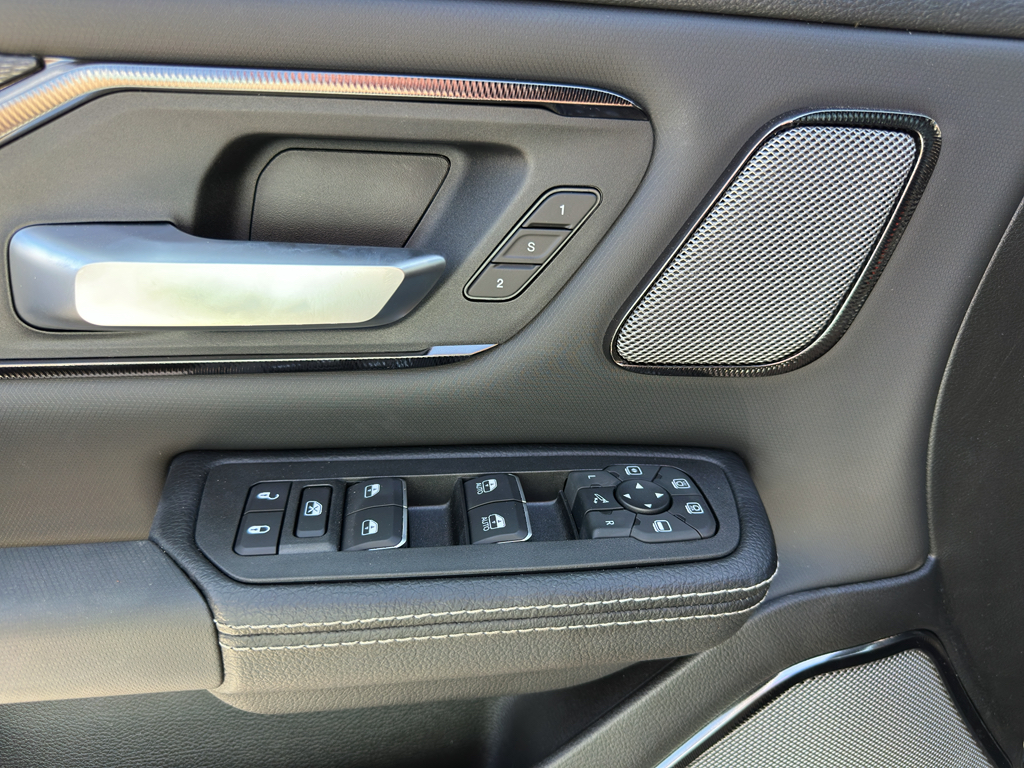 2025 Ram 1500 Rebel photo 16