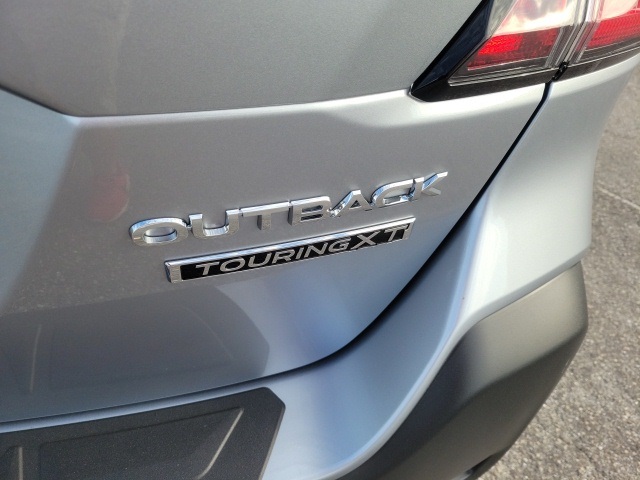 2025 Subaru Outback Touring XT photo 6