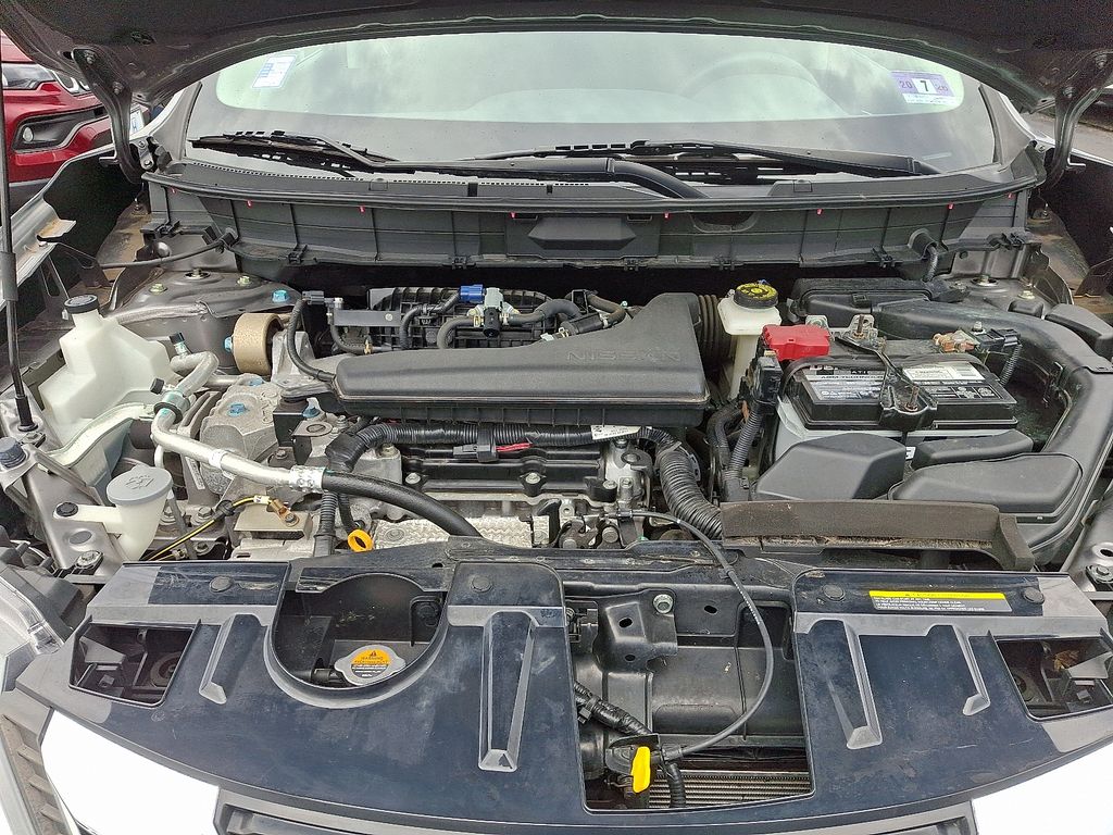 2019 Nissan Rogue SV photo 25