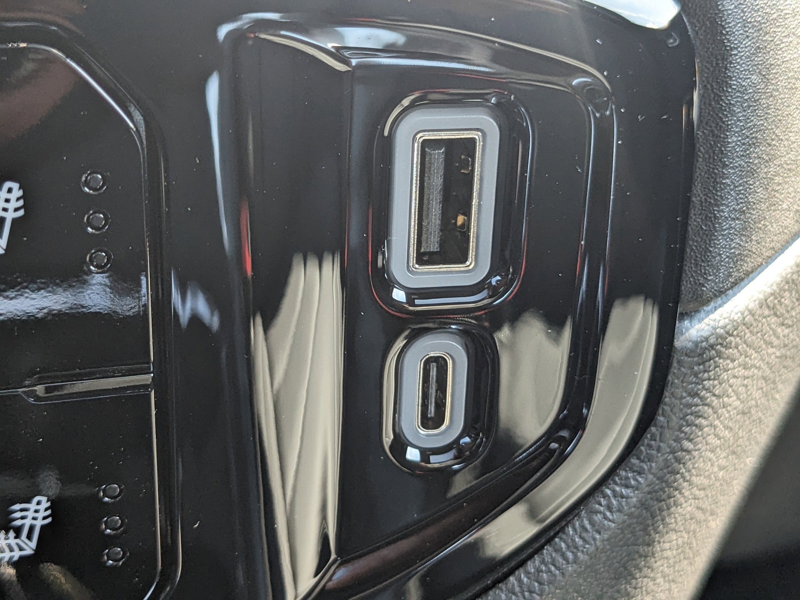 2025 Chevrolet Silverado 1500 RST photo 25