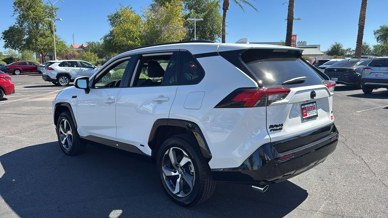 2021 Toyota RAV4 Prime XLE Premium photo 3