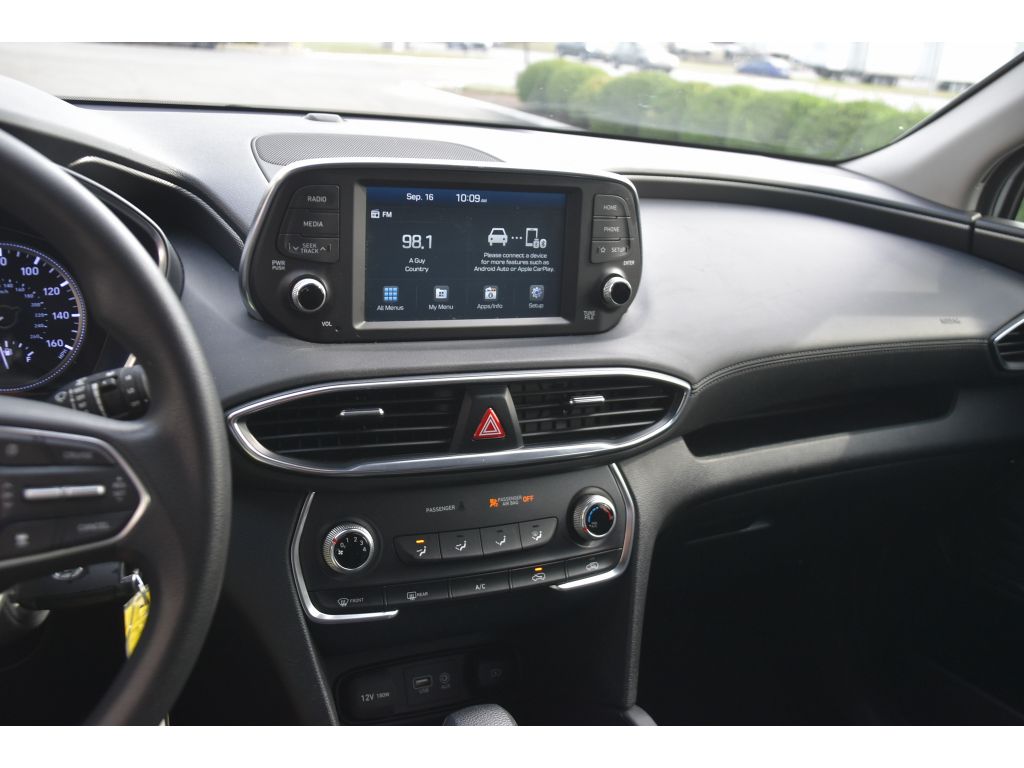 2020 Hyundai Santa Fe SE photo 19