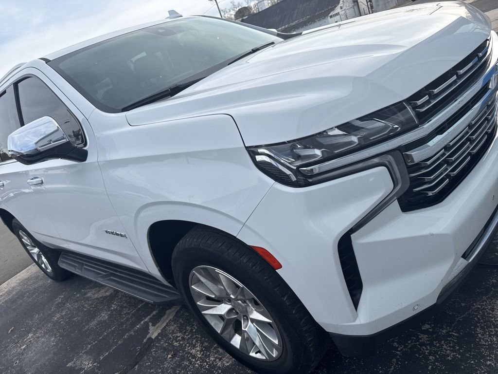 2022 Chevrolet Tahoe Premier's photo