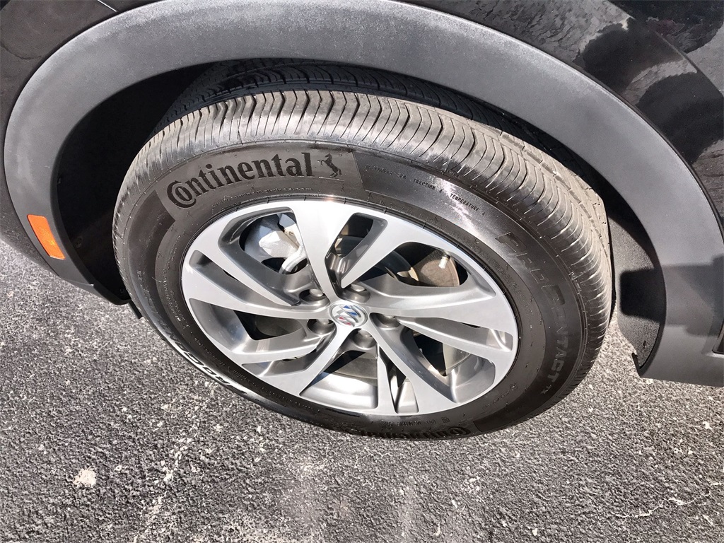 2022 Buick Envision Essence photo 9