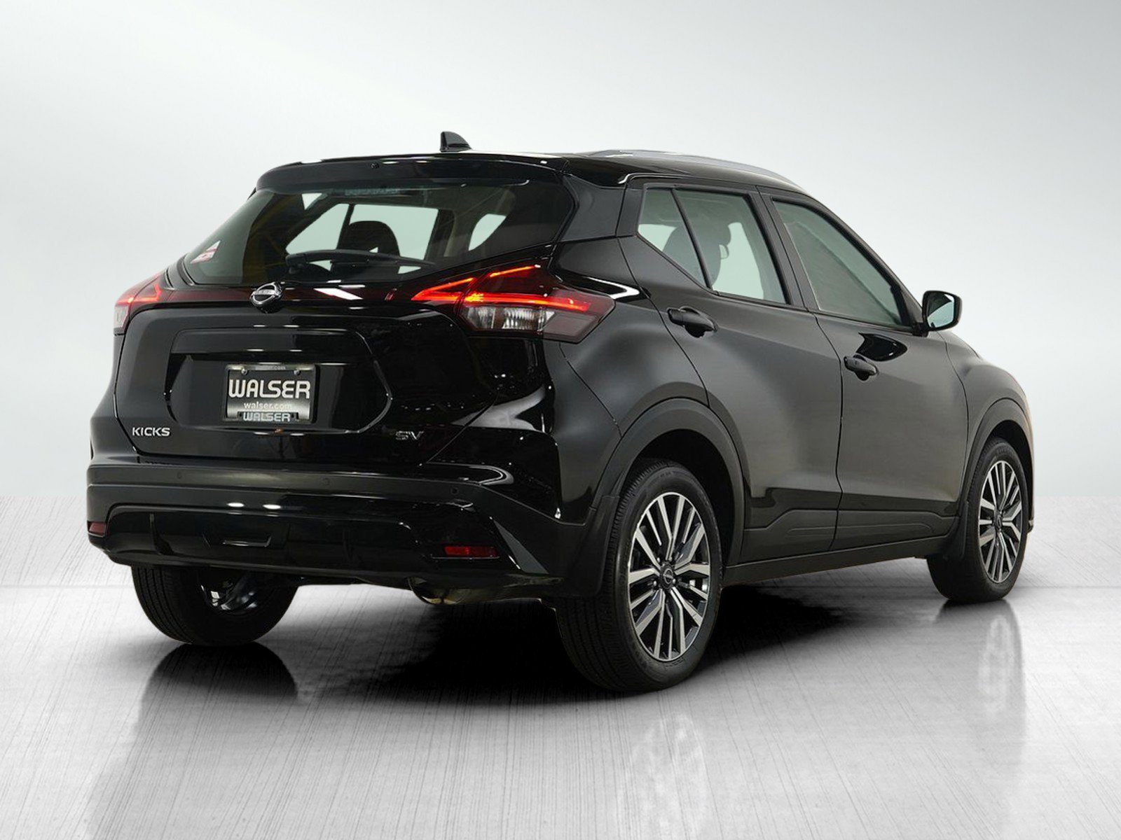 2024 Nissan Kicks SV photo 4