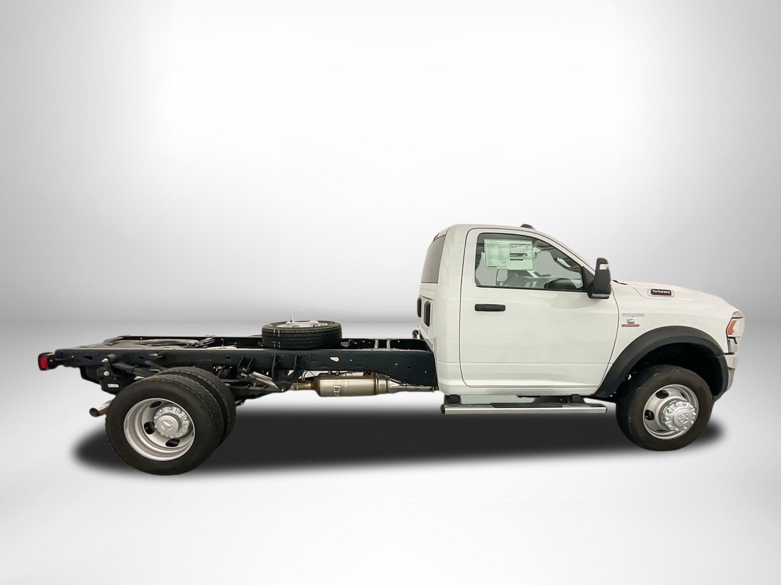 2024 Ram 5500 Tradesman photo 4