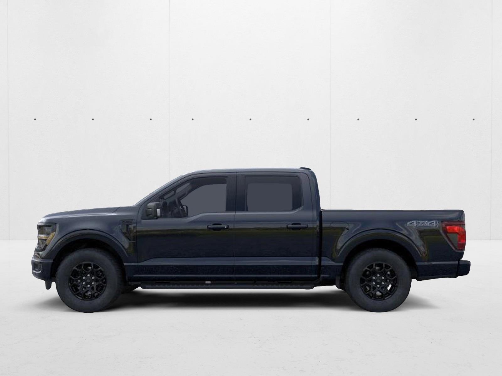 2025 Ford F-150 XLT photo 3