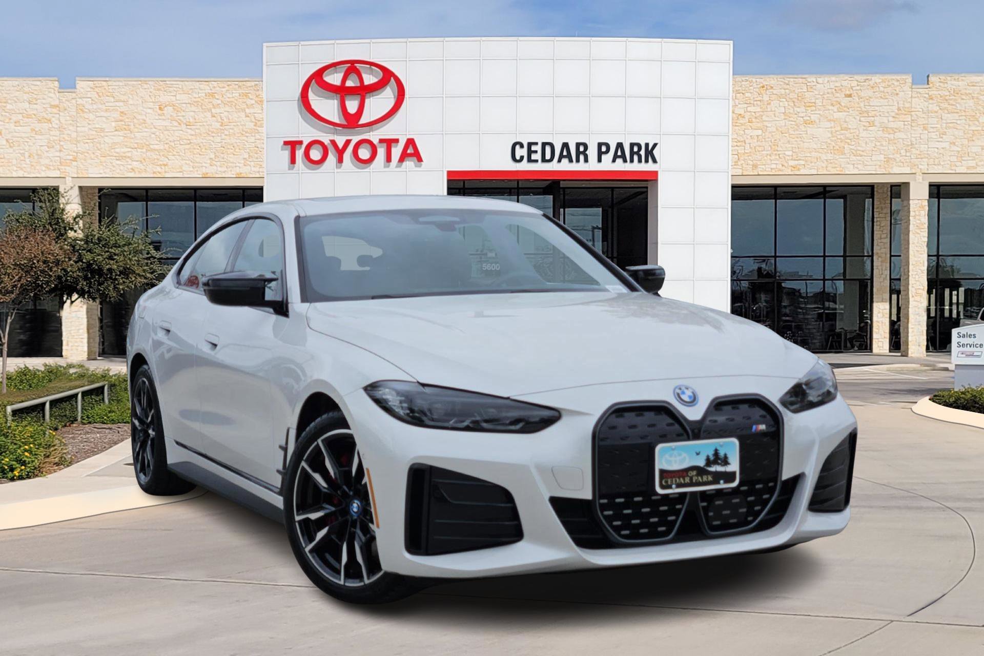 2023 BMW i4 M50's photo