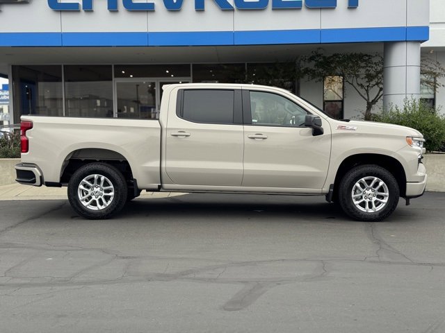 2026 Chevrolet Silverado 1500 RST photo 4