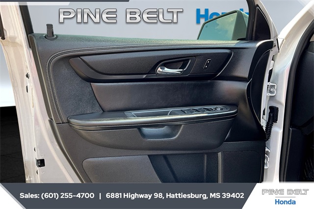 2016 Chevrolet Traverse 2LT photo 15