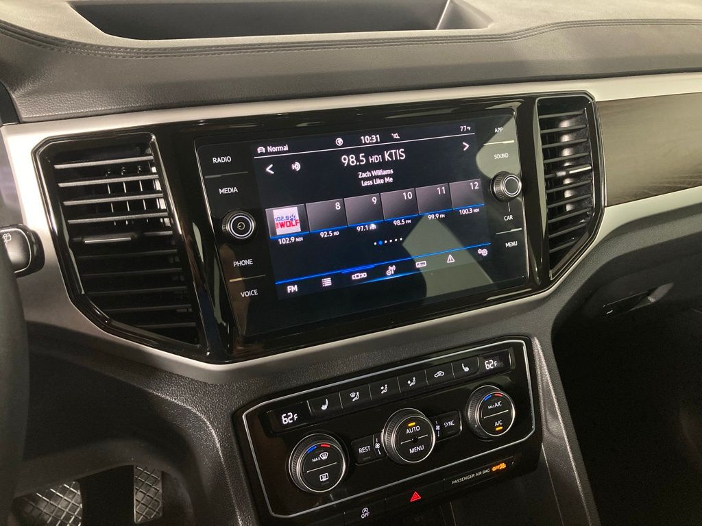 Used 2023 Volkswagen Atlas SE w/Tech with VIN 1V2KR2CAXPC509700 for sale in Elk River, Minnesota