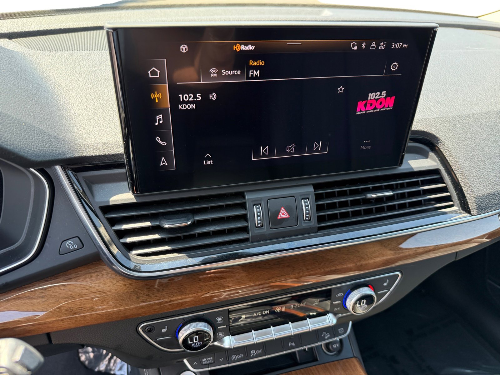 2022 Audi Q5 40 Premium Plus photo 12