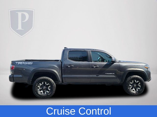 2023 Toyota Tacoma TRD Off-Road photo 3