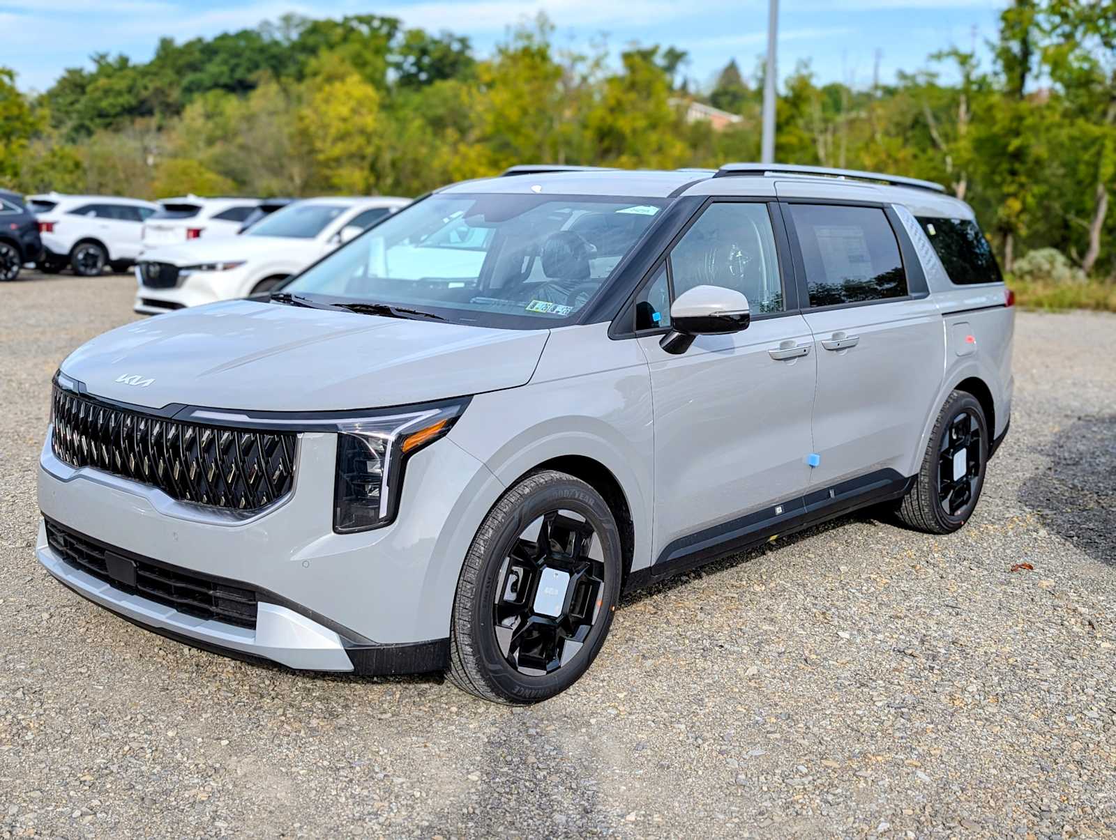 2026 Kia Carnival EX's photo