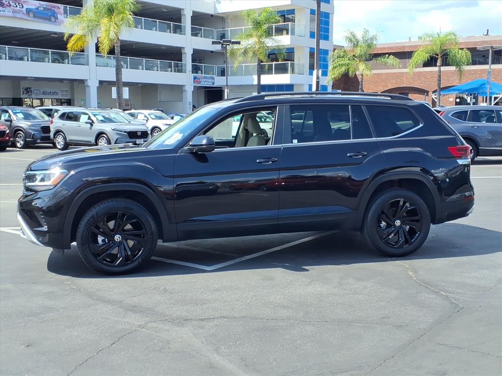 2022 Volkswagen Atlas SE Technology photo 3